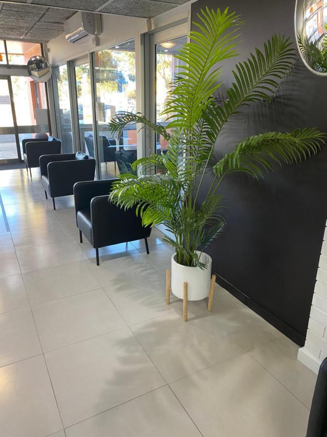 Adelaide Airport Motel Exterior photo